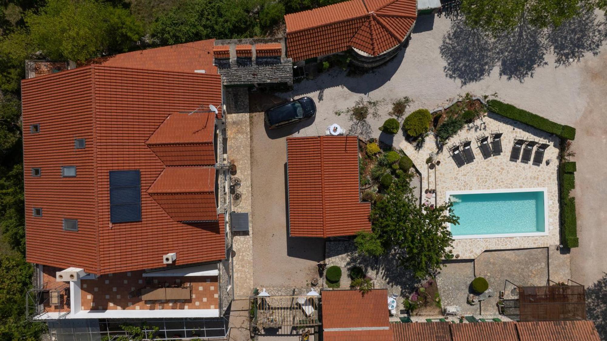 Kalpic Suites & Villa Lozovac Exterior foto